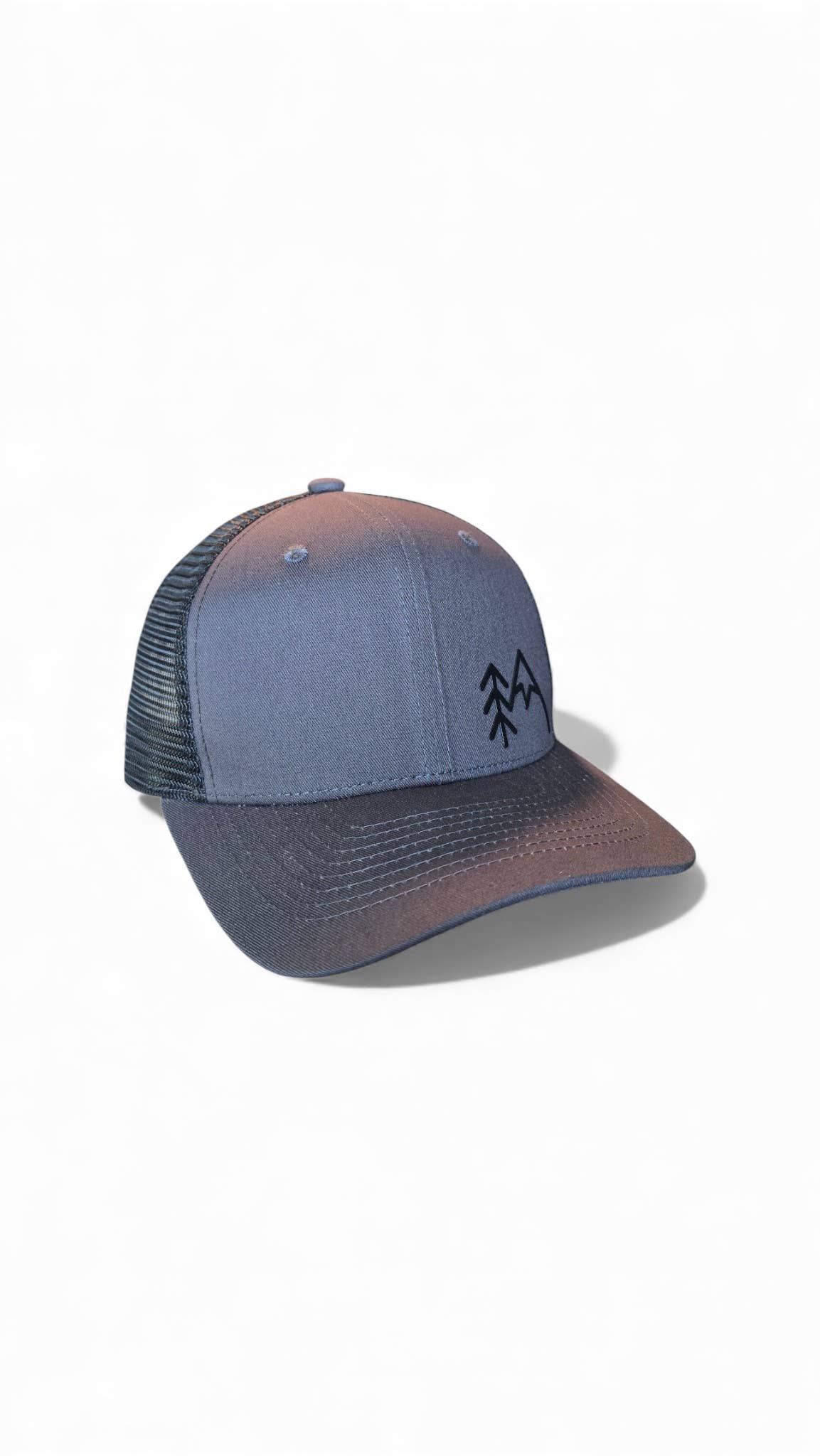 Mountains Trees Trucker Hat - Mesh Back Snapback Cap: Heather Grey on Black