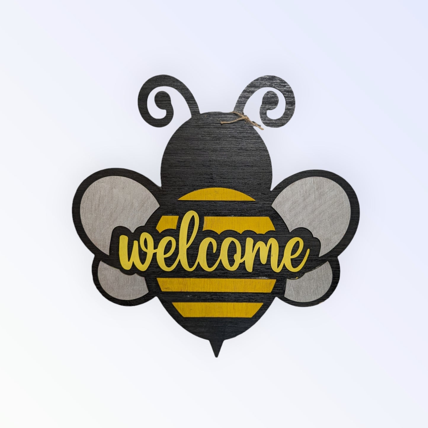 14.5" x 15" Bee Welcome Sign