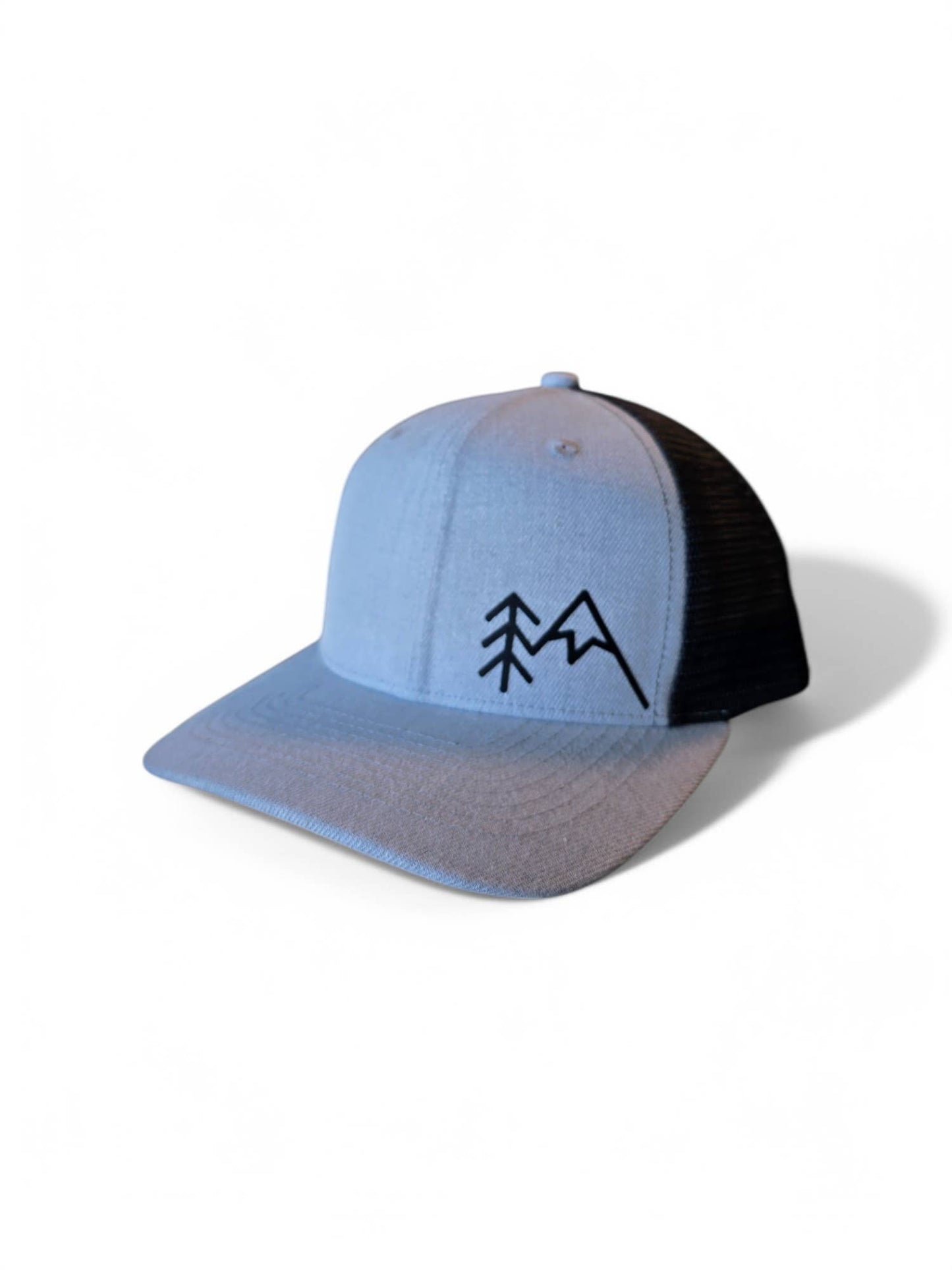 Mountains Trees Trucker Hat - Mesh Back Snapback Cap: Heather Grey on Black